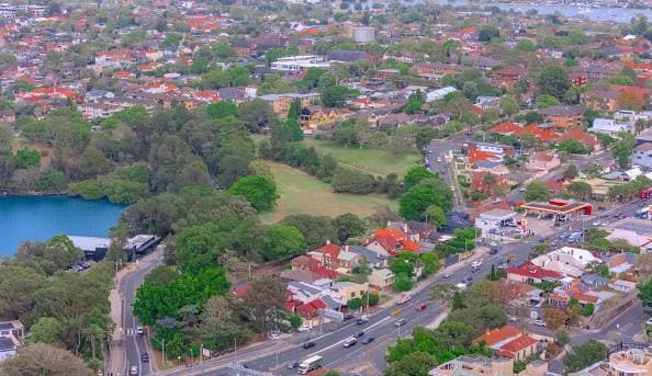 Balmain snapshot image 3